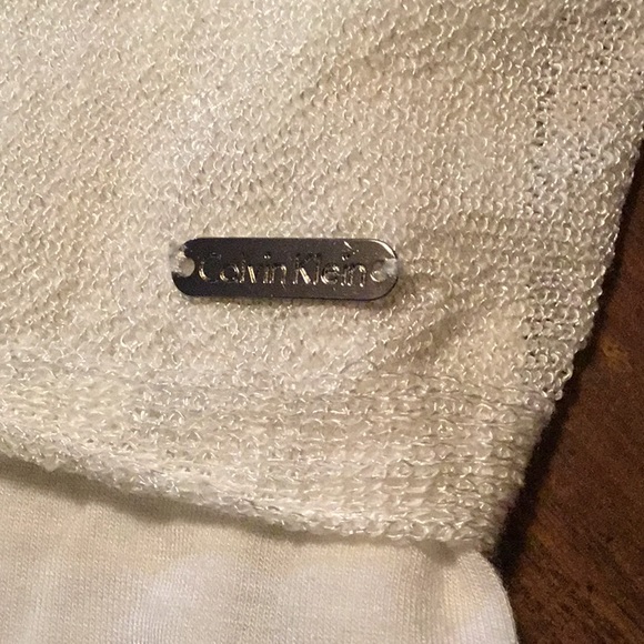 Top - Picture 2 of 4